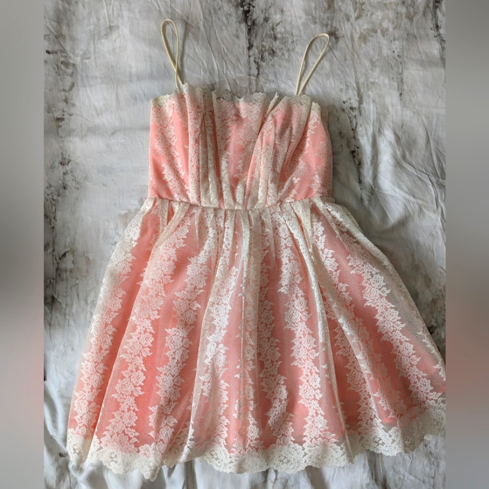 Topshop Peach and cream lace A-line dress, size 8